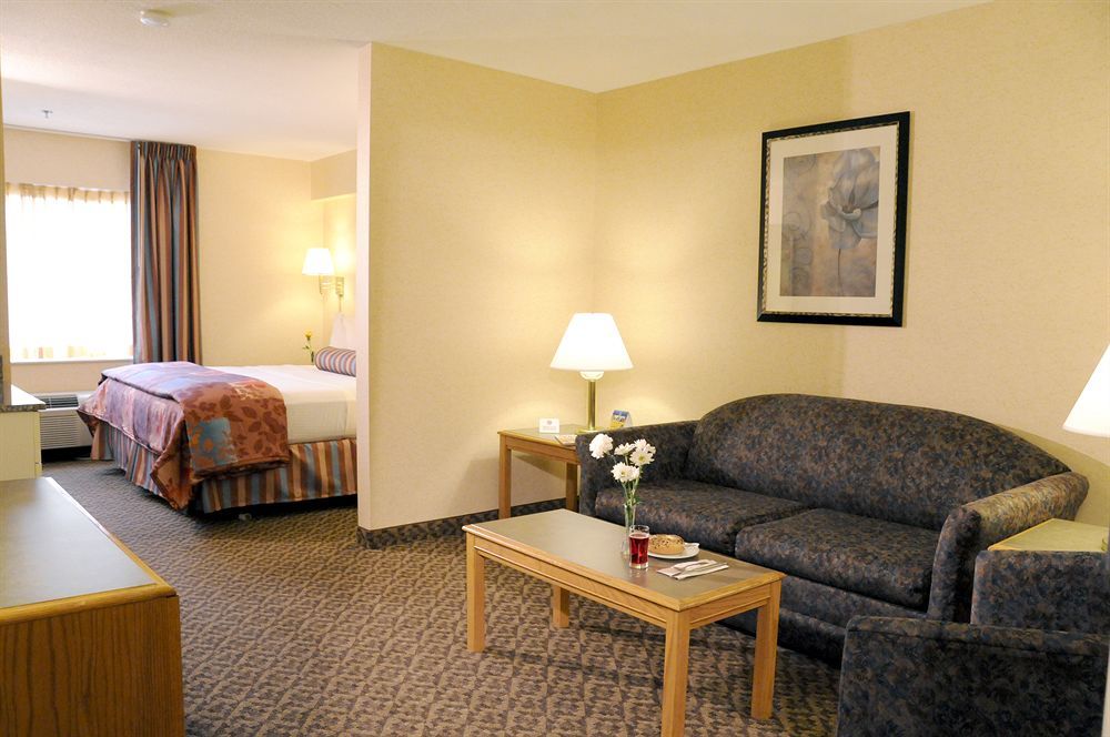 Fairfield By Marriott Inn & Suites Uncasville Mohegan Sun Area Экстерьер фото